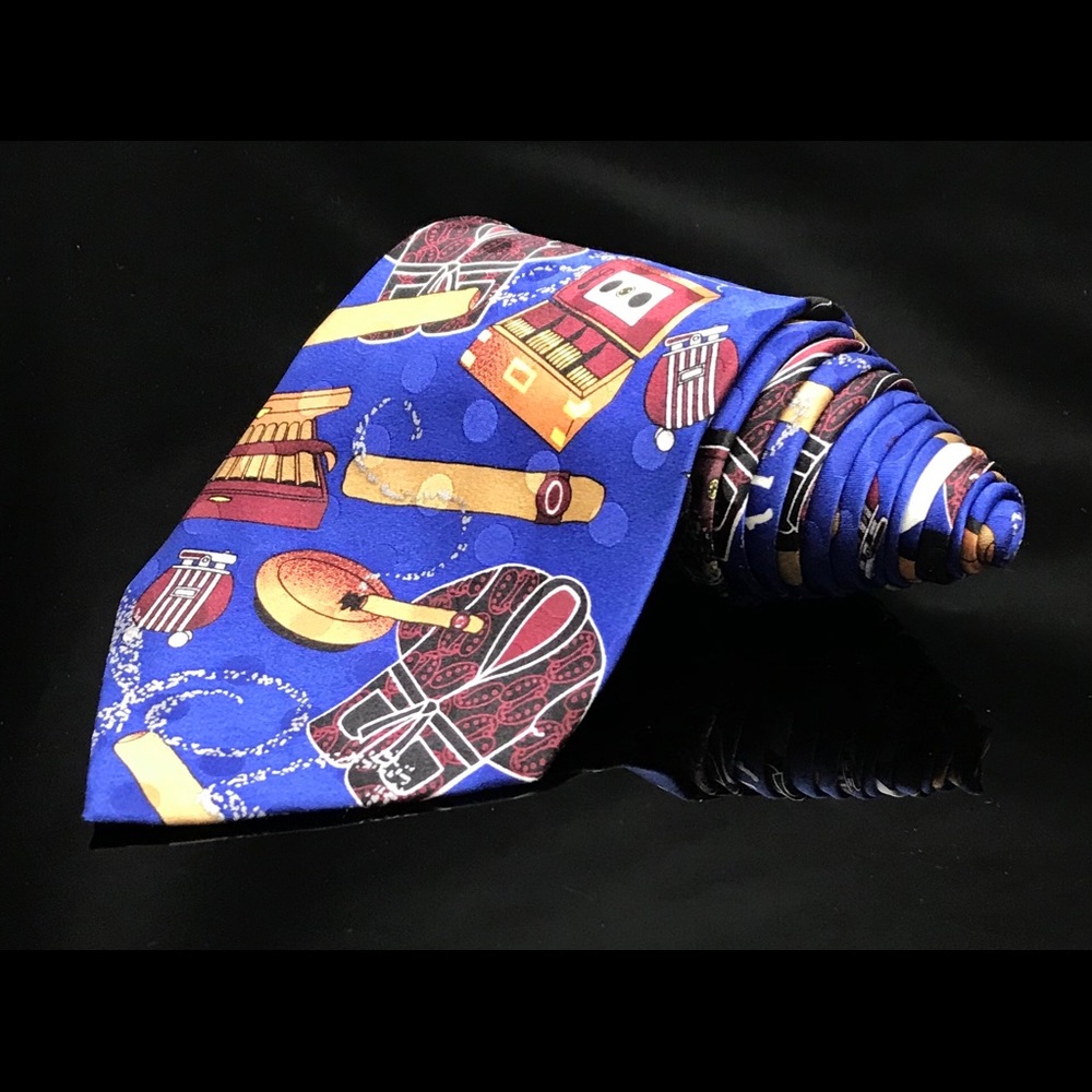Ties in Disguise Tobacco Lounge Bar Humidor